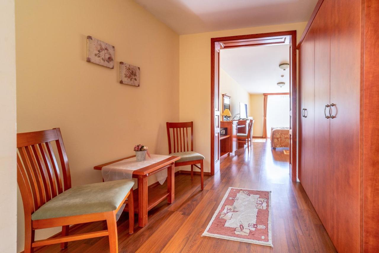 Pannon Hotel Bejelentkezes 20 Oraig, Check-In Until 20 O'Clock, Einchecken Bis 20 Uhr Mohács Екстериор снимка